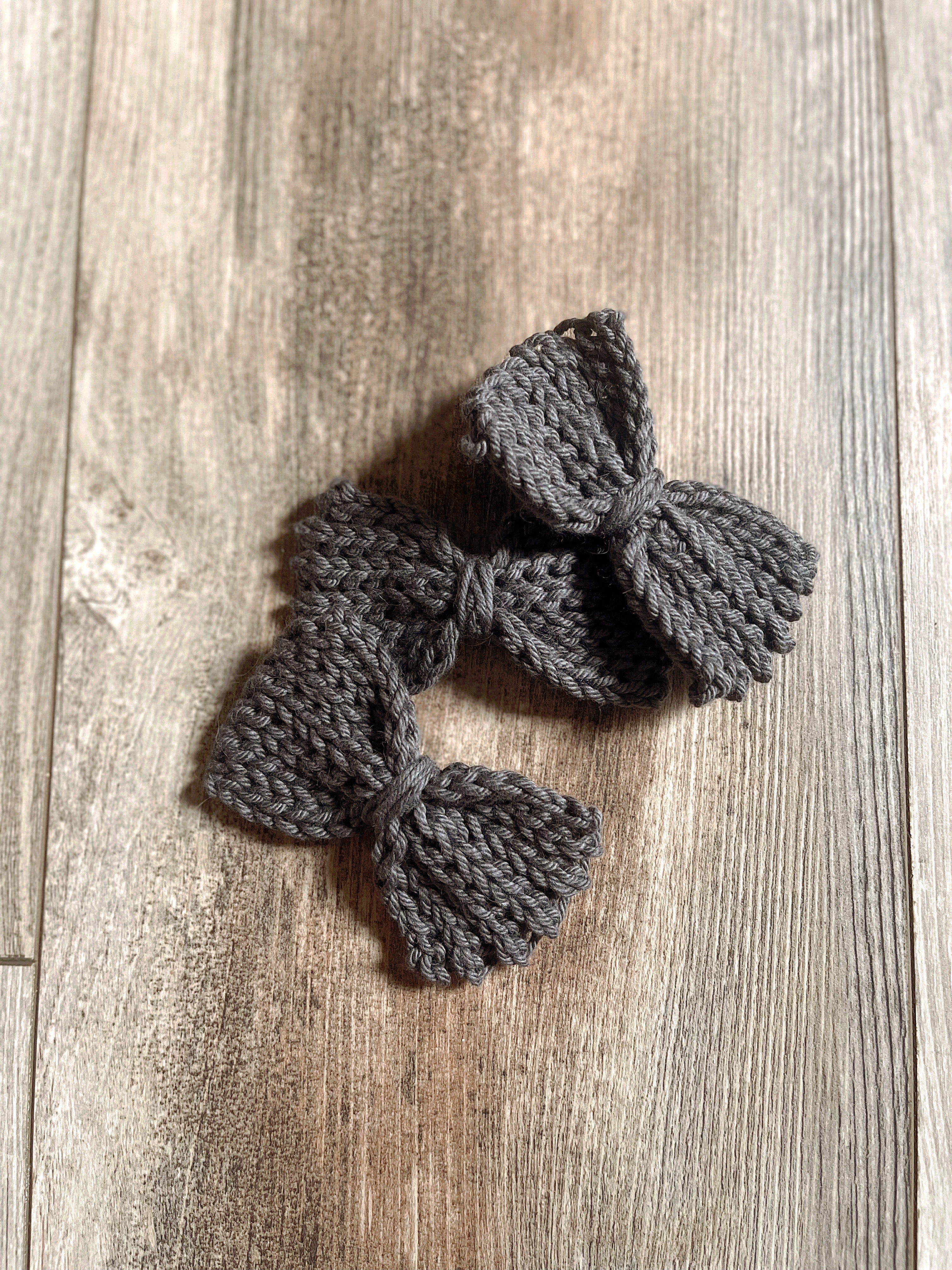 Knit Bows