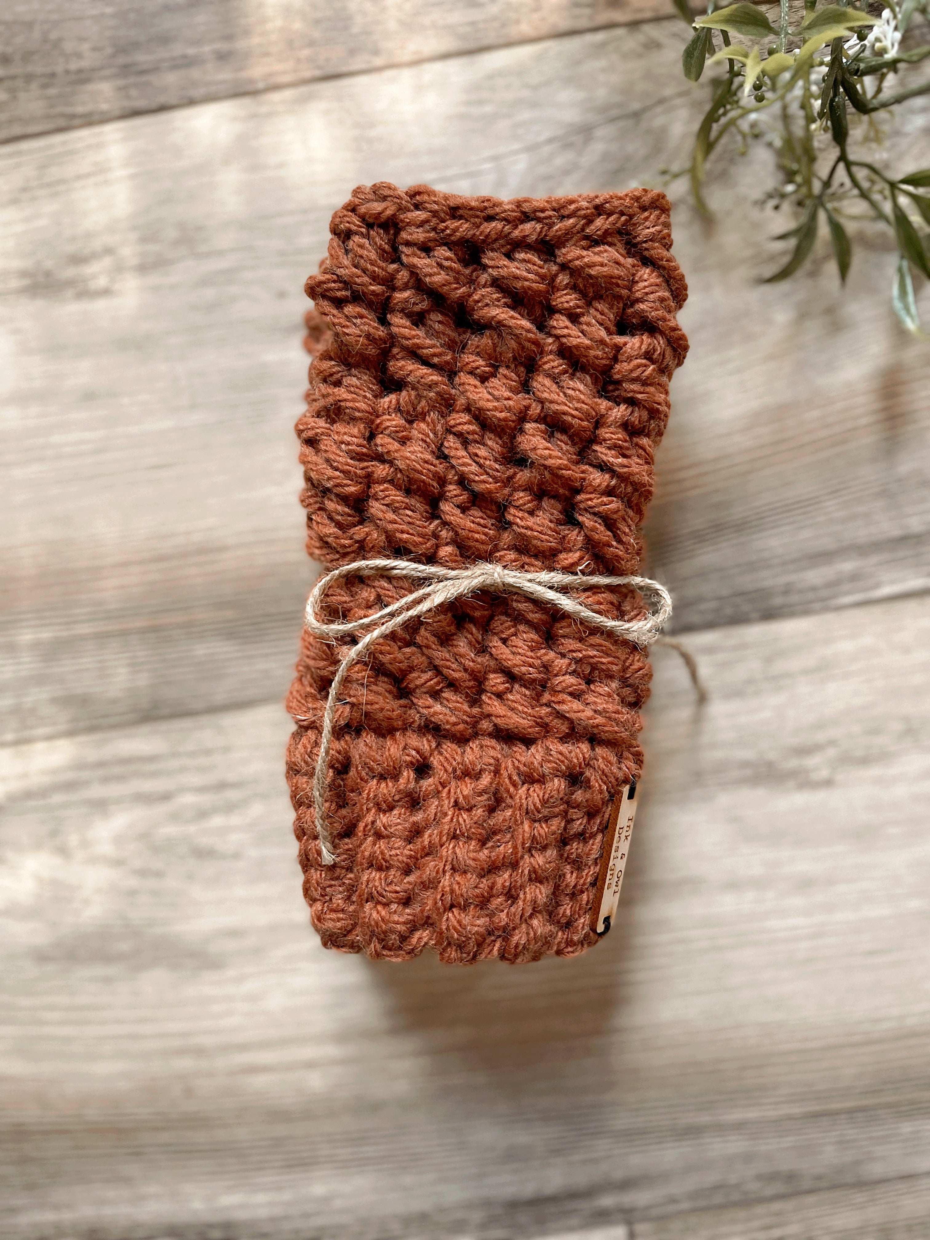 The Bearberry Gloves